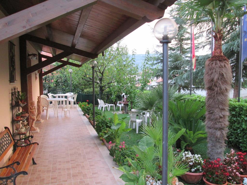 B&B Le Begonie อัสโกลีปิเชโน ภายนอก รูปภาพ
