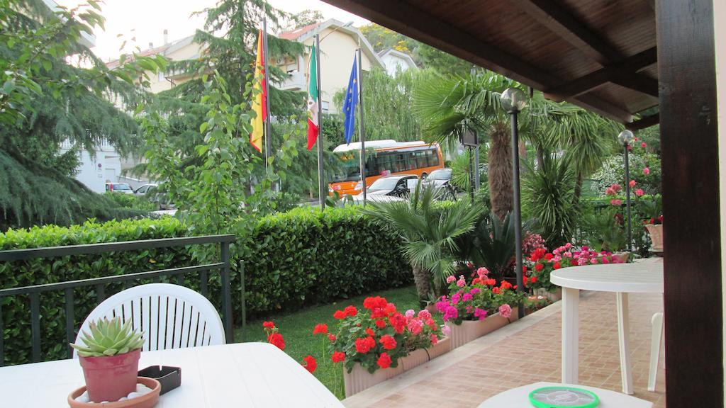 B&B Le Begonie อัสโกลีปิเชโน ภายนอก รูปภาพ