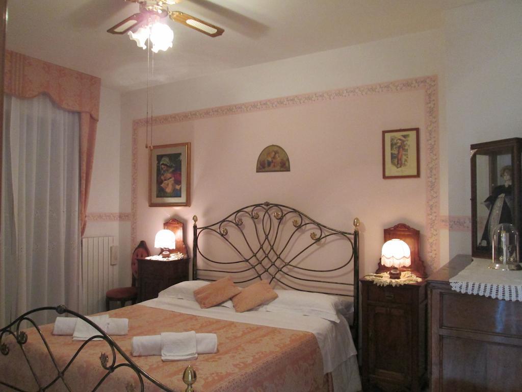 B&B Le Begonie อัสโกลีปิเชโน ห้อง รูปภาพ
